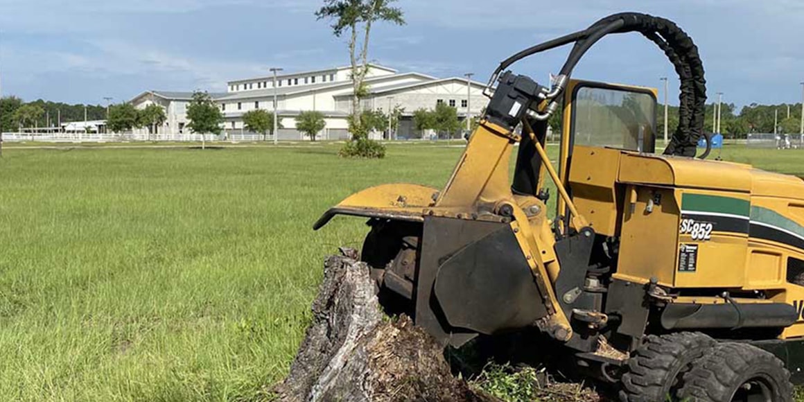 Stump grinding machine ready for work